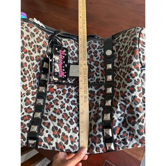 NWT Betsey Johnson Betseyville Weekender "Love Jungle Grey" bag Travel READ - Picture 9 of 16